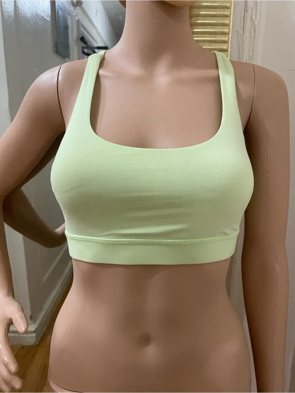 Lululemon Light Green Women's Sports Bra - Double Strap Comfort